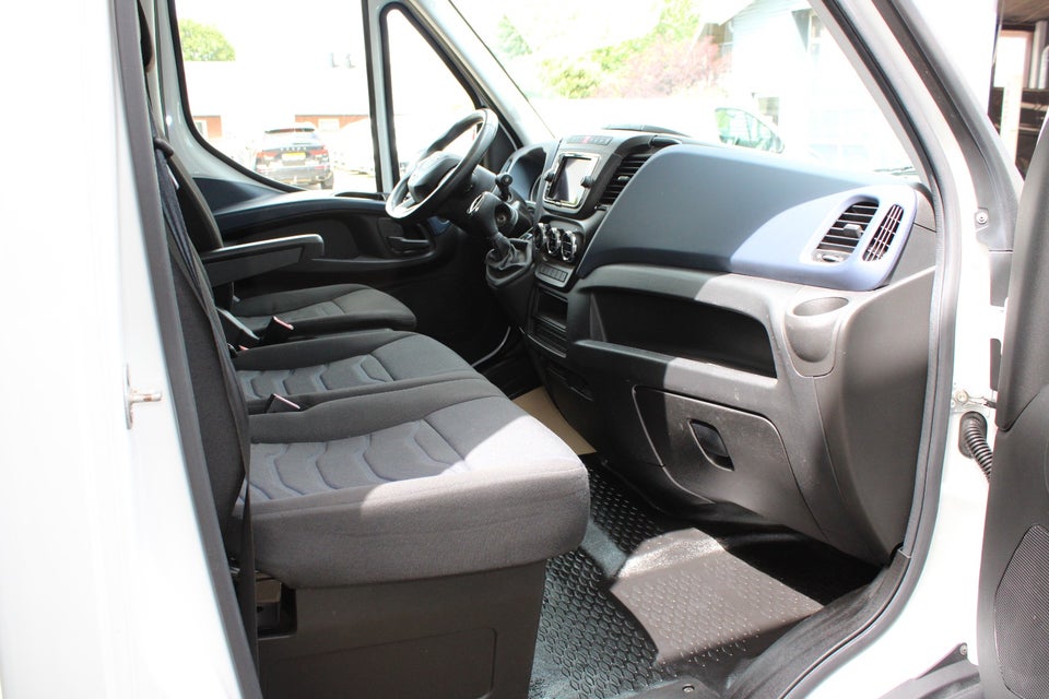 Iveco Daily 2,3 35C16 4100mm Lad AG8 2d