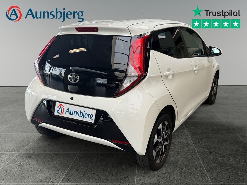Toyota Aygo 1,0 VVT-i x-press 5d