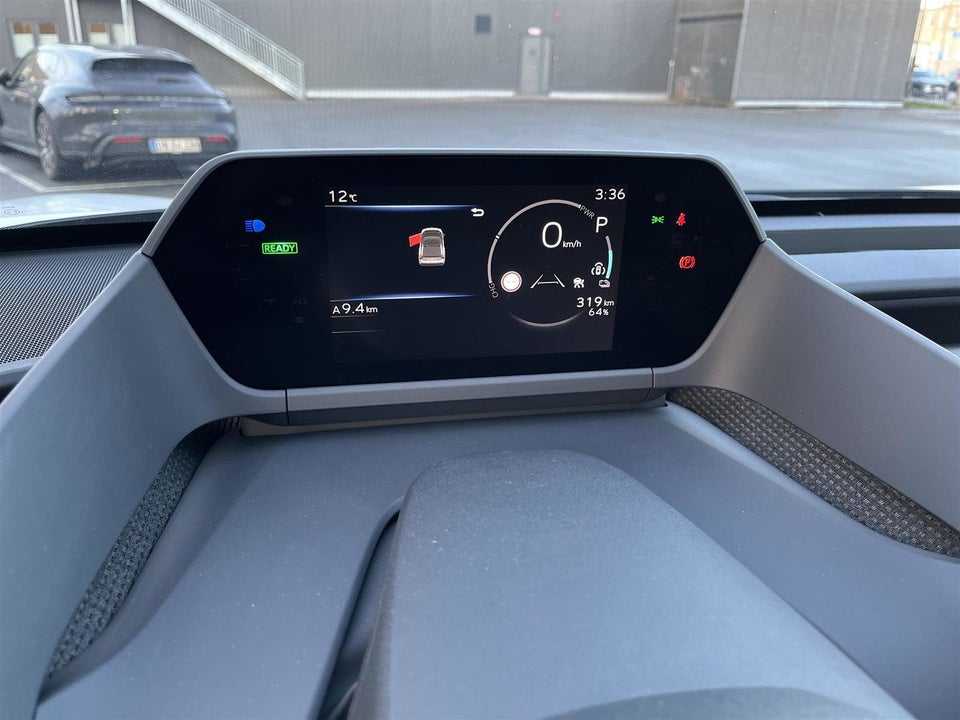 Toyota bZ4X Executive 5d