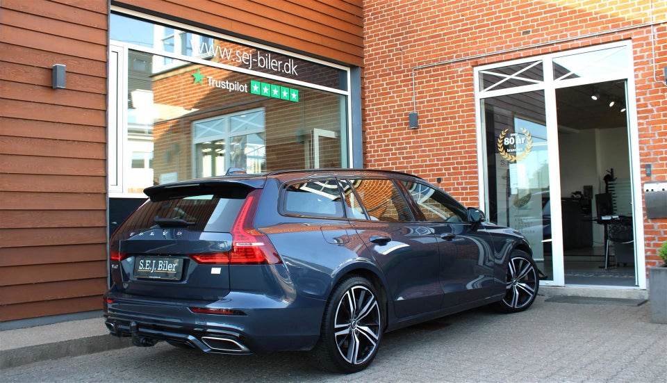 Volvo V60 2,0 T6 ReCharge R-Design aut. AWD 5d