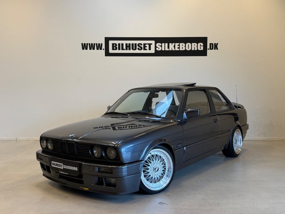 BMW 320i 2,0  2d