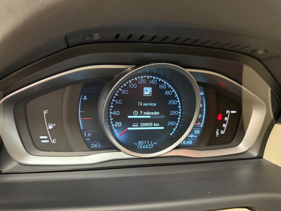 Volvo V70 2,0 T5 245 Momentum aut. 5d