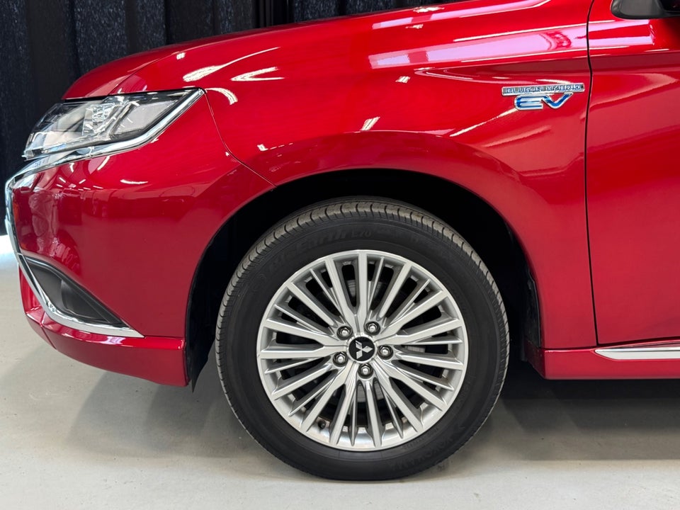 Mitsubishi Outlander 2,4 PHEV Intense CVT 4WD 5d