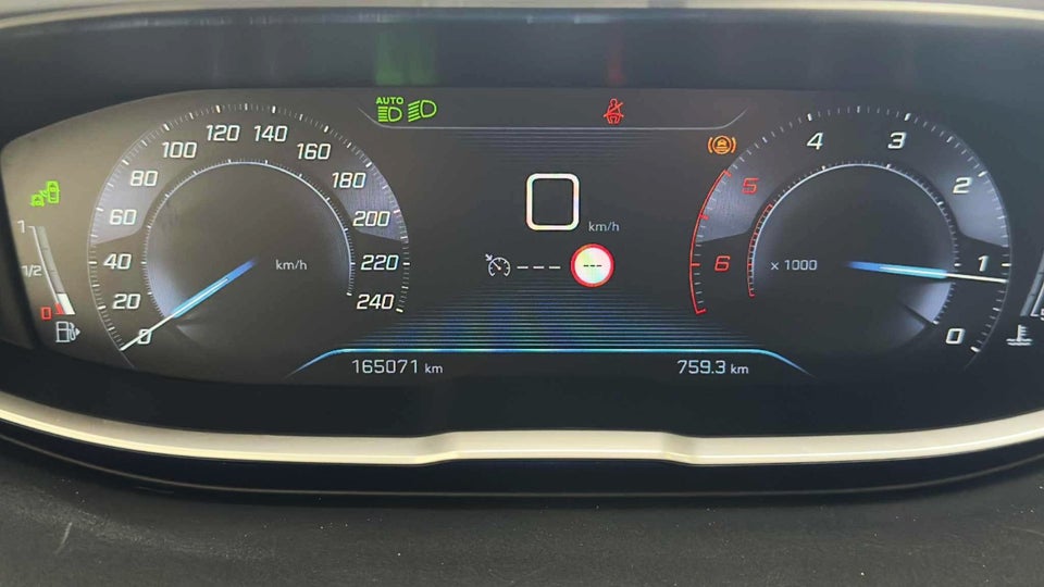 Peugeot 3008 1,6 BlueHDi 120 Allure 5d