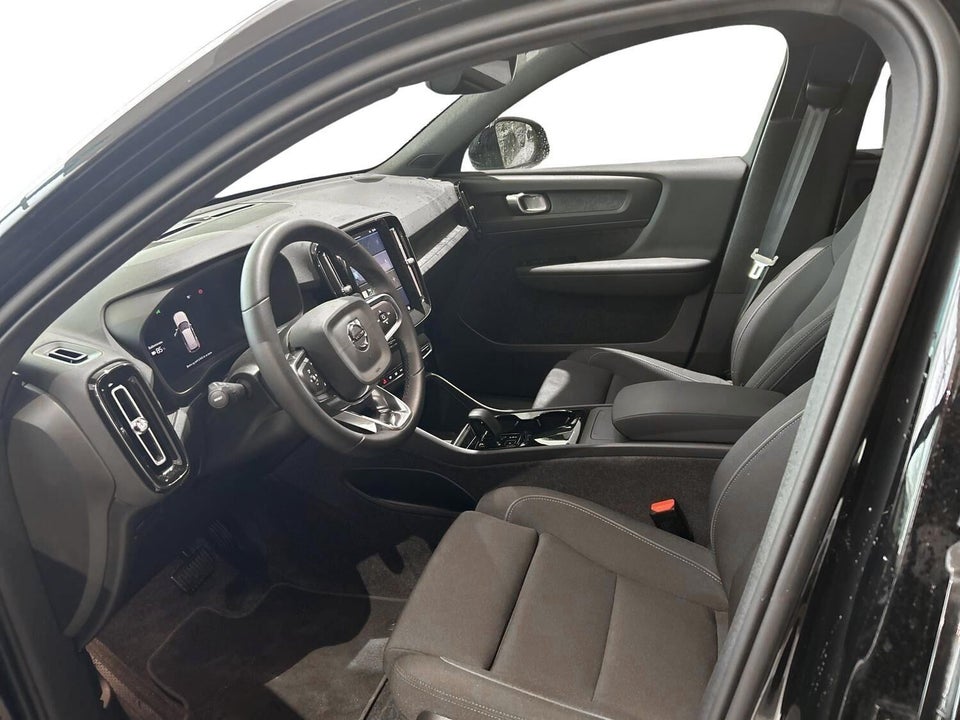 Volvo XC40 ReCharge Extended Range Plus 5d