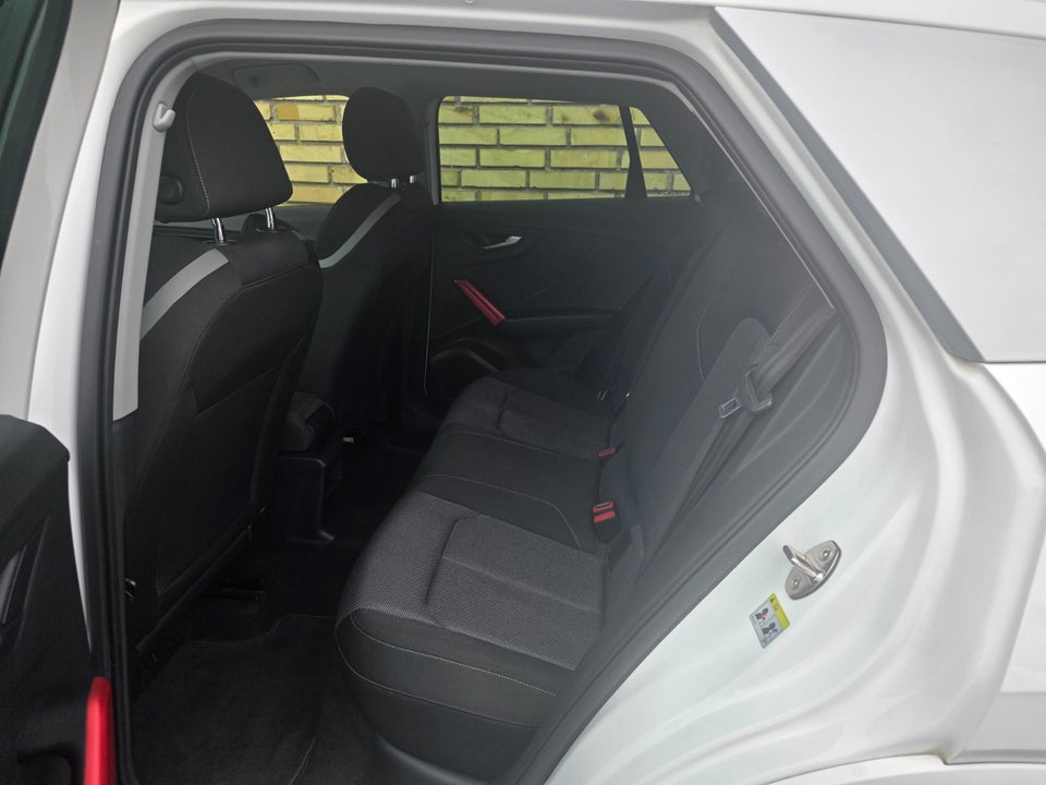 Audi Q2 1,6 TDi 116 Sport 5d