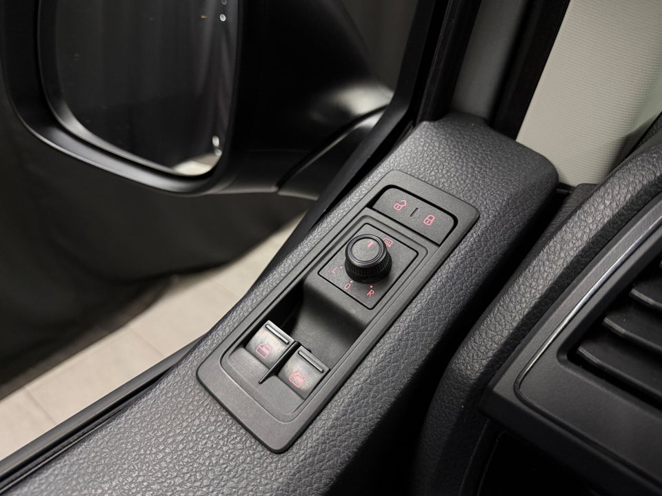 VW Transporter 2,0 TDi 150 Kassevogn DSG lang