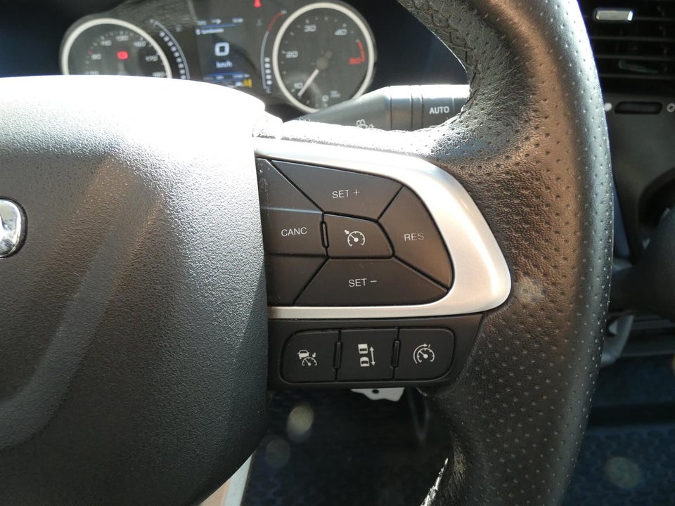 Iveco Daily 2,3 35S16 Alukasse m/lift AG8 2d