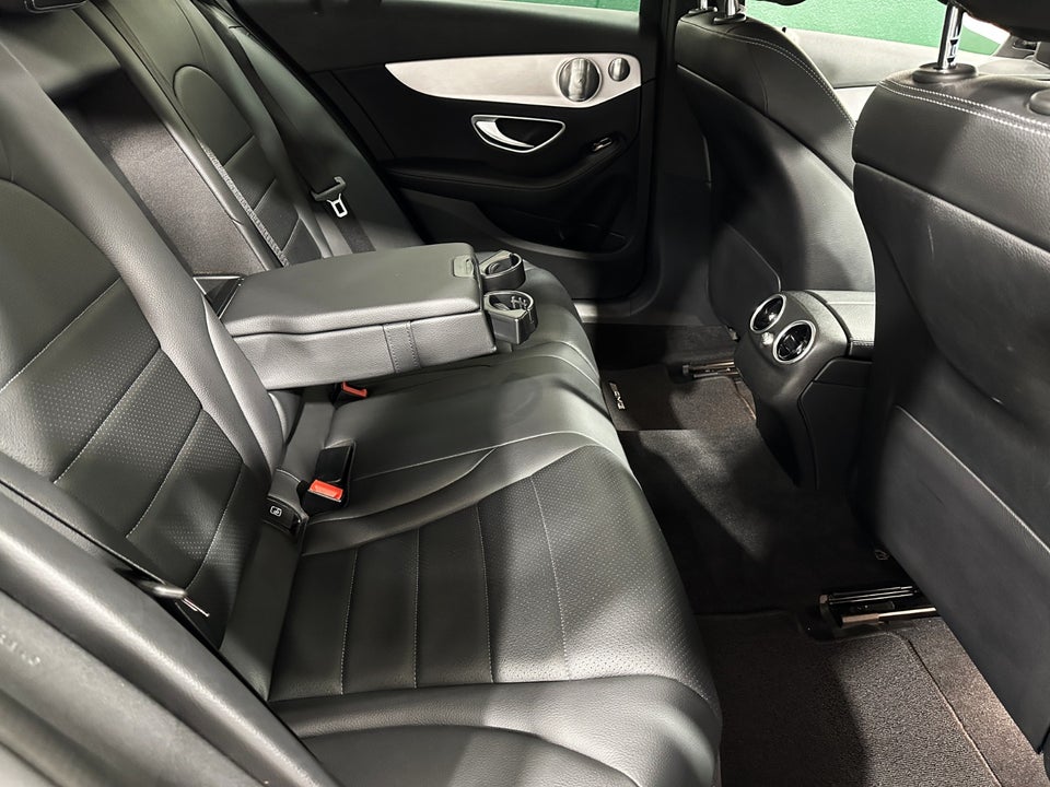 Mercedes C220 d 2,0 Advantage stc. aut. 5d