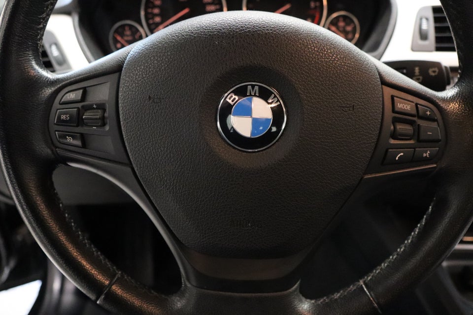 BMW 318d 2,0 Touring 5d