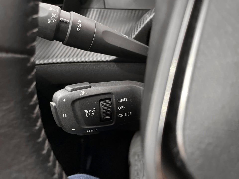 Peugeot 208 1,2 PureTech 100 Allure Pack 5d
