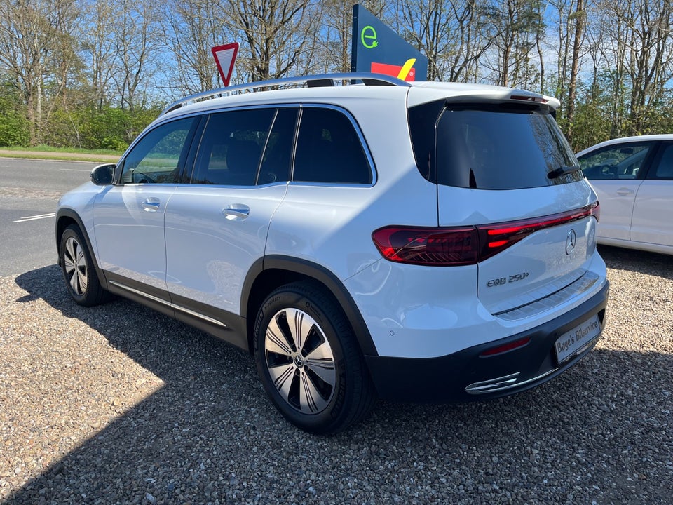 Mercedes EQB250+ Progressive Advance Plus 5d