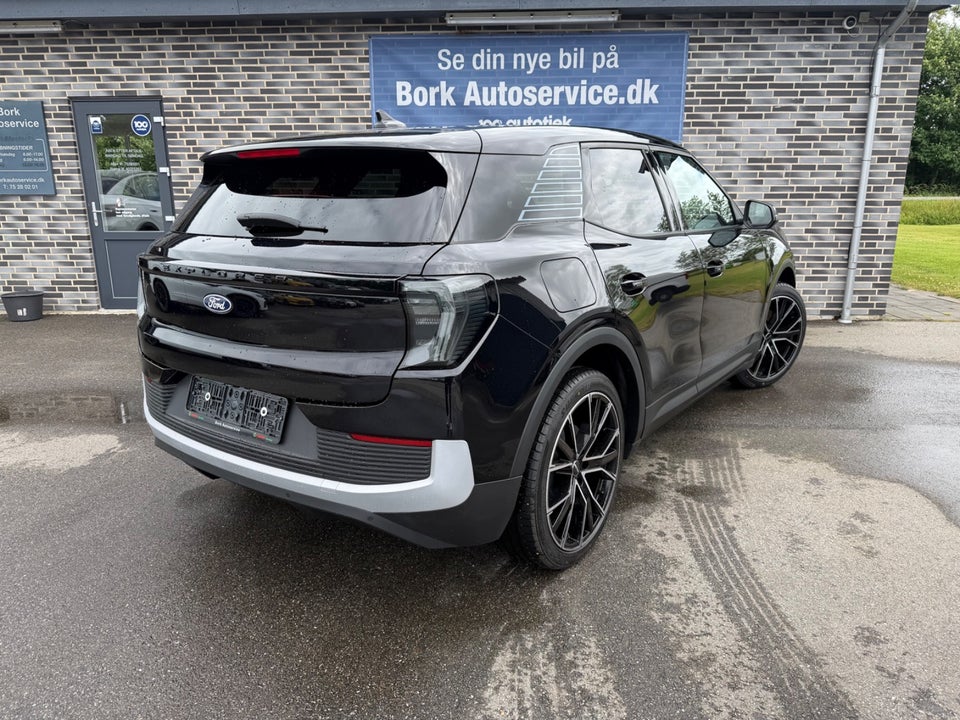 Ford Explorer 77 Premium Extended Range 5d