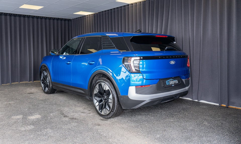 Ford Explorer 77 Premium Extended Range 5d