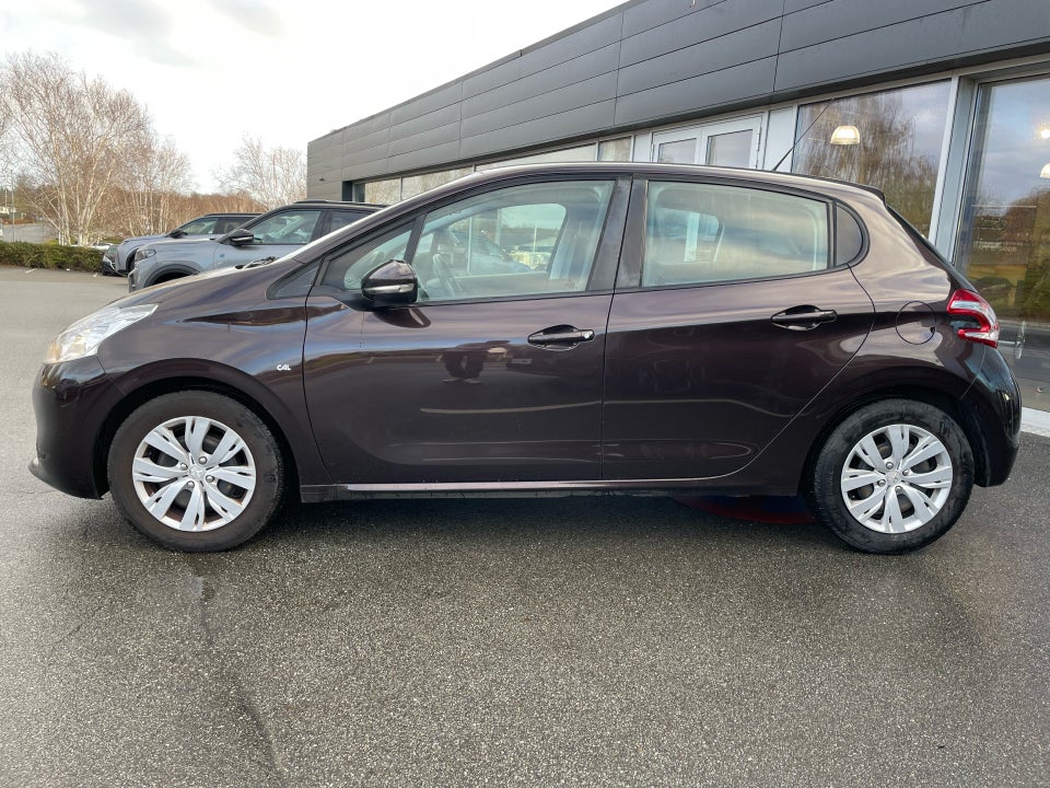 Peugeot 208 1,2 VTi Active 5d