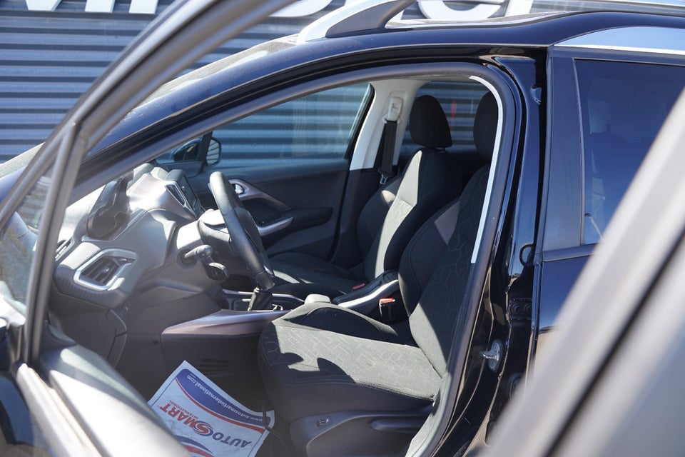 Peugeot 2008 1,2 VTi 82 Allure 5d