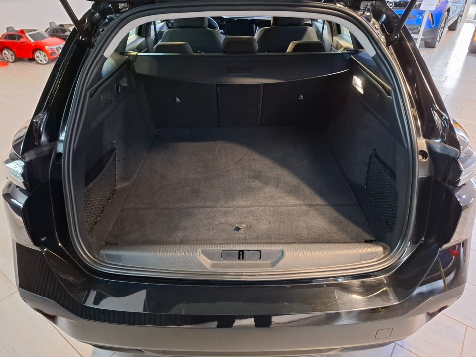 Peugeot e-308 54 Style SW 5d