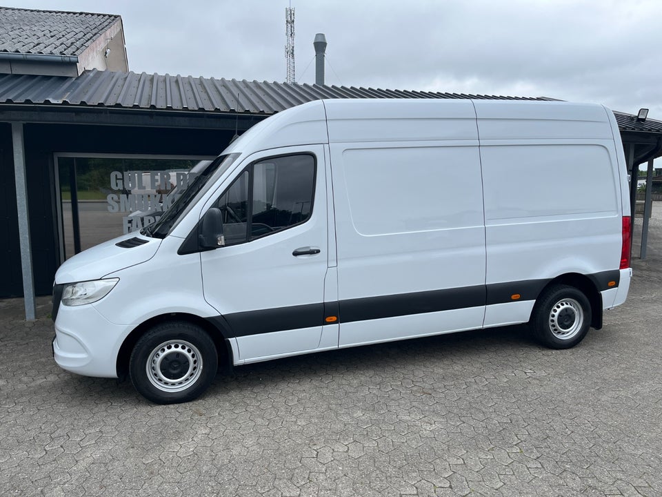 Mercedes Sprinter 214 2,2 CDi A2 Kassevogn aut. FWD