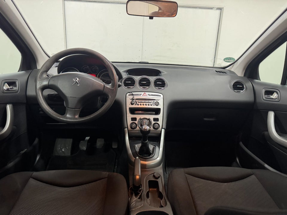 Peugeot 308 1,6 e-HDi 112 Active 5d