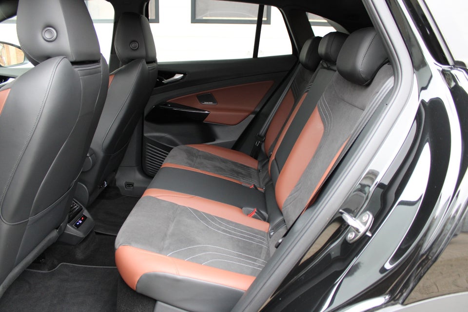 VW ID.4 77 Style 4Motion 5d