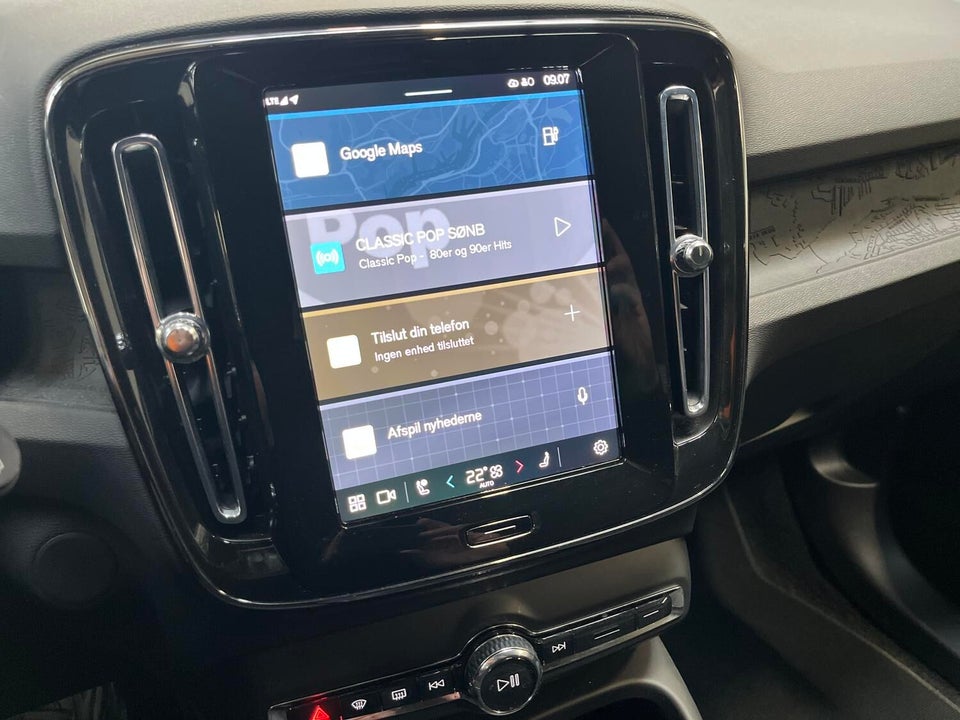 Volvo EX40 Extended Range Plus 5d