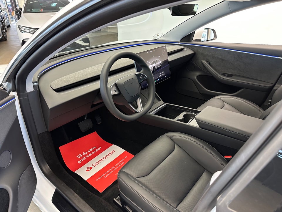 Tesla Model 3 Long Range AWD 4d