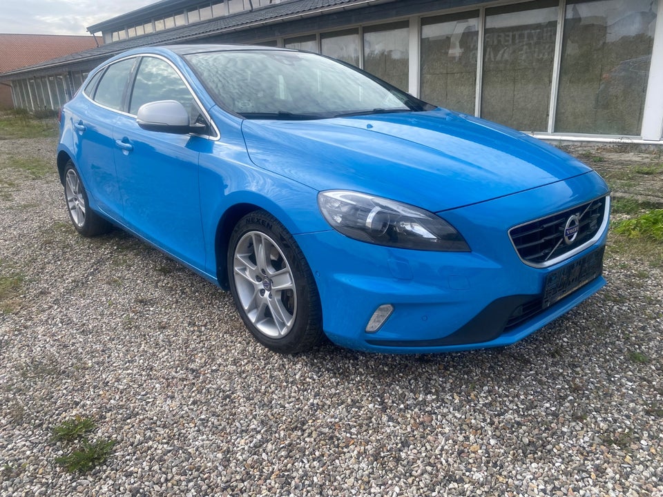 Volvo V40 2,0 D4 190 R-Design Drive-E 5d
