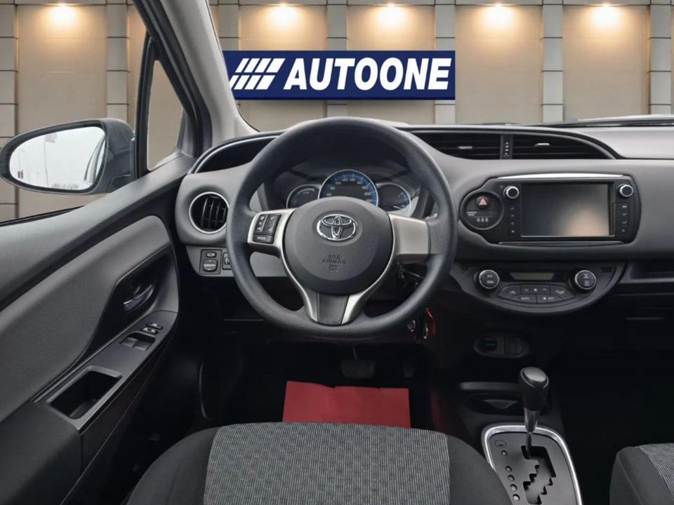 Toyota Yaris 1,5 Hybrid H1 e-CVT 5d