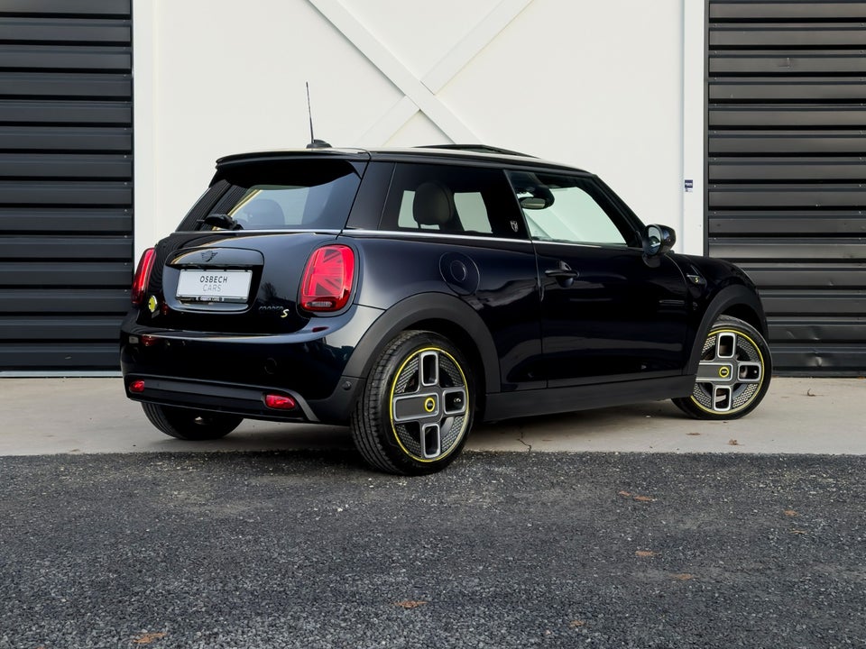 MINI Cooper SE Younique Trim 3d