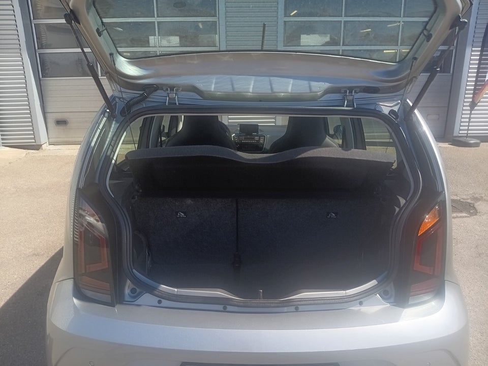 VW e-Up! Move Up! 5d