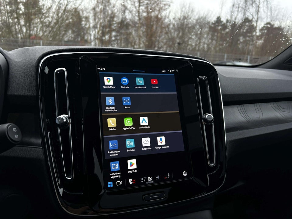 Volvo EX40 Extended Range Black Edition 5d