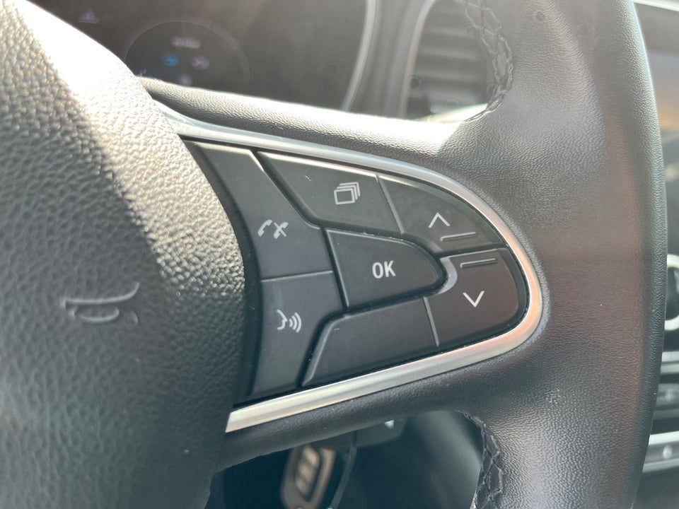 Renault Megane IV 1,6 E-Tech Zen Sport Tourer Van 5d