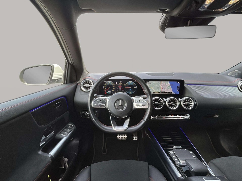 Mercedes EQA350 AMG Line 4Matic 5d