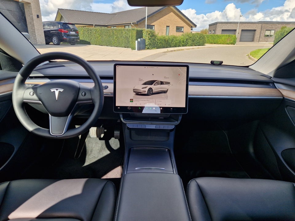 Tesla Model 3 Long Range AWD 4d