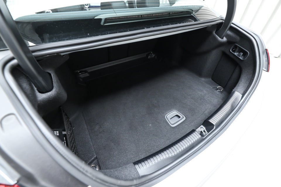Mercedes C220 d 2,0 Avantgarde aut. 4d