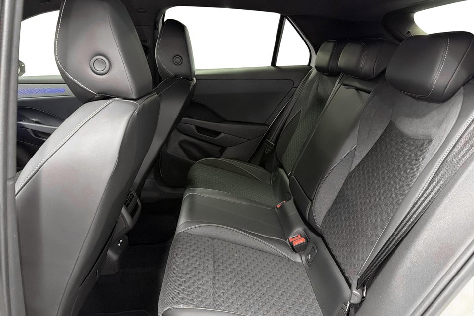 VW T-Roc 1,5 eTSi 150 R-line DSG 5d