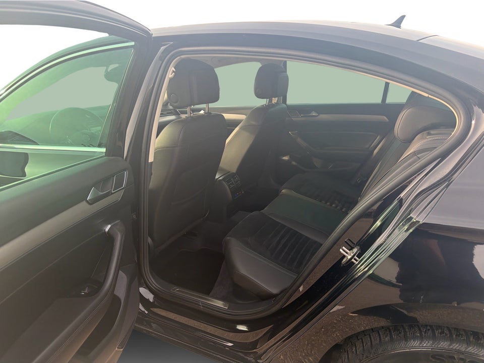 VW Passat 1,4 TSi 150 Highline Premium DSG 4d