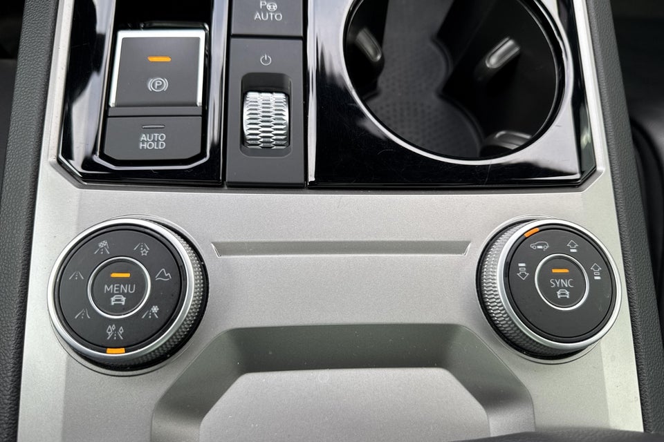 VW Touareg 3,0 TSi 340 R-line aut. 4Motion 5d