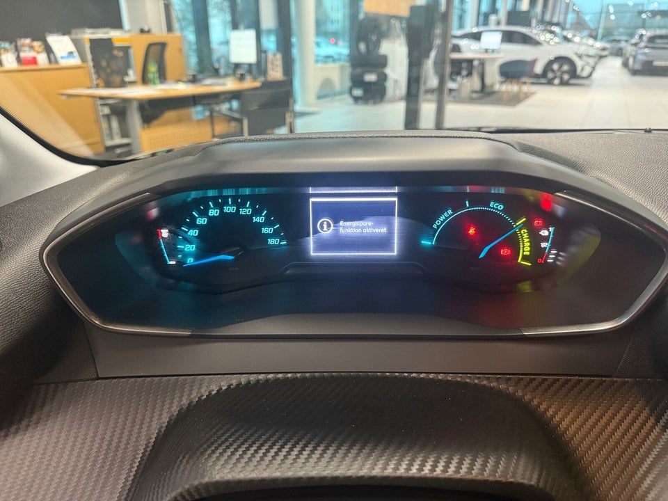 Peugeot e-208 50 Style 5d