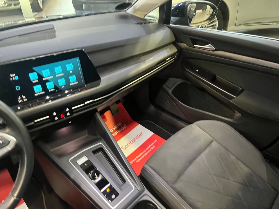 VW Golf VIII 1,4 eHybrid DSG 5d