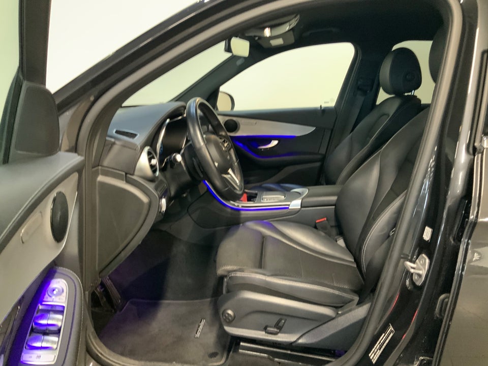 Mercedes GLC300 de 2,0 aut. 4Matic 5d