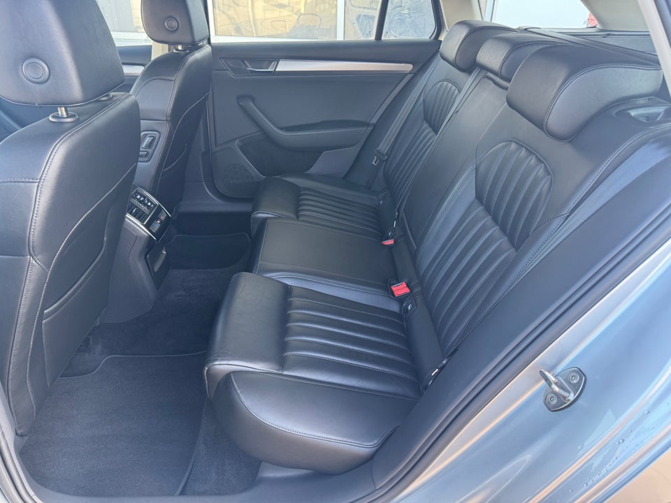 Skoda Superb 1,5 TSi 150 Business Executive Combi DSG 5d