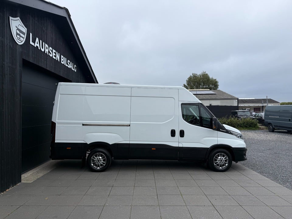Iveco Daily 3,0 35C18 12m³ Van AG8