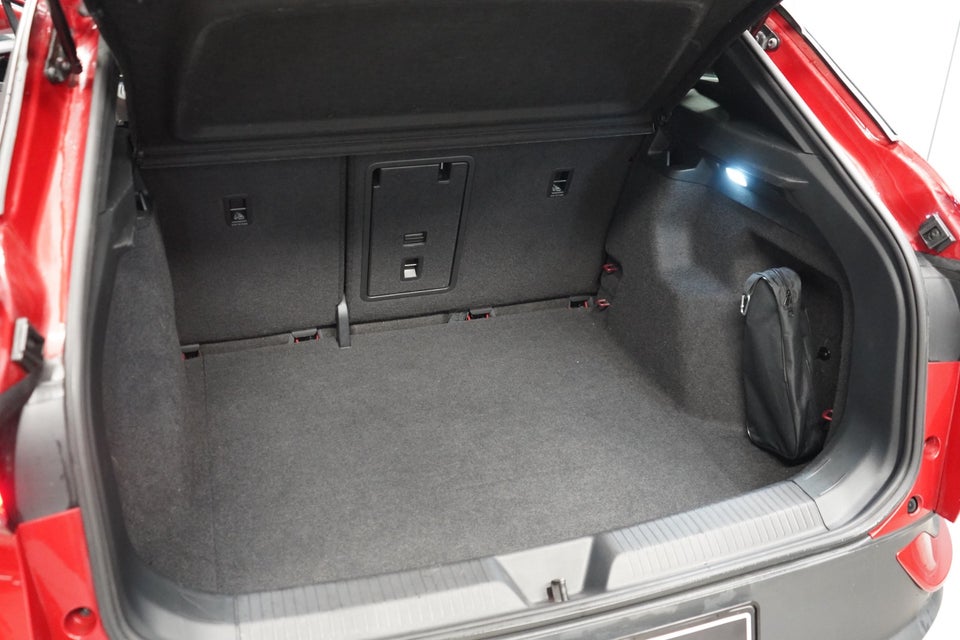 VW ID.4 77 Pro Performance 75 Years Edition 5d