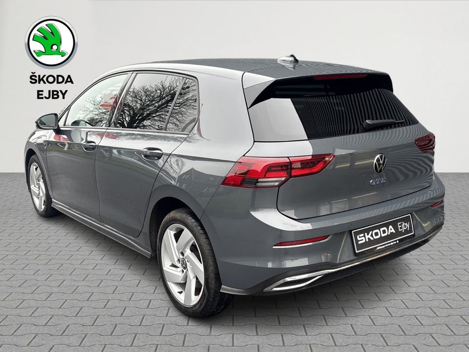 VW Golf VIII 1,4 GTE DSG 5d