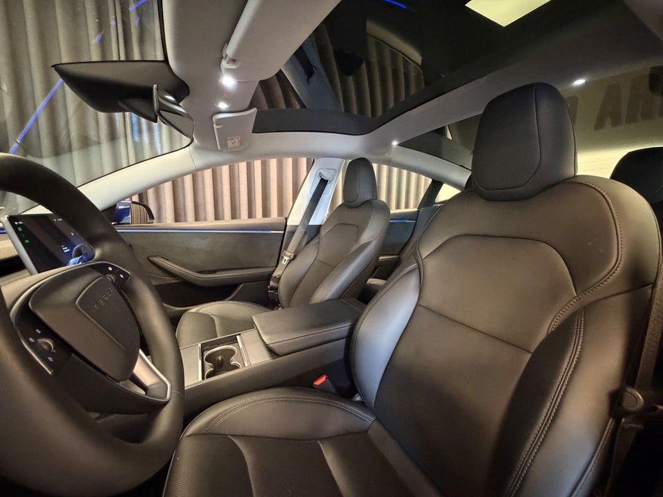 Tesla Model 3 Long Range AWD 4d
