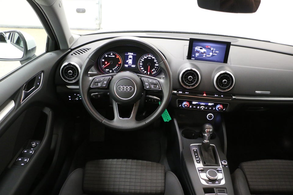 Audi A3 30 TDi Sport Sportback S-tr. 5d