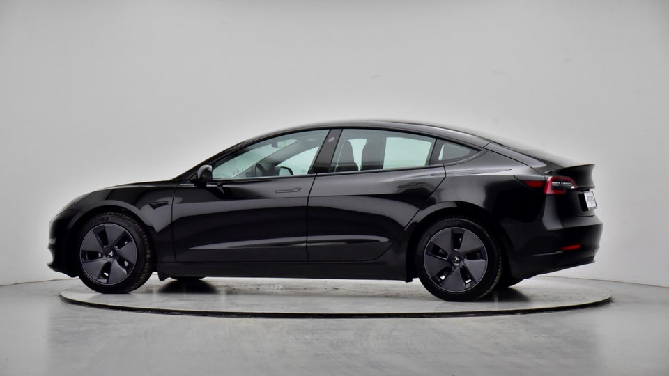 Tesla Model 3 Long Range AWD 4d