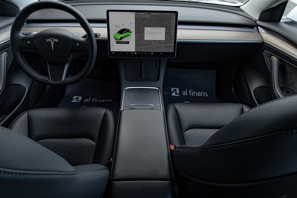 Tesla Model 3 RWD 4d