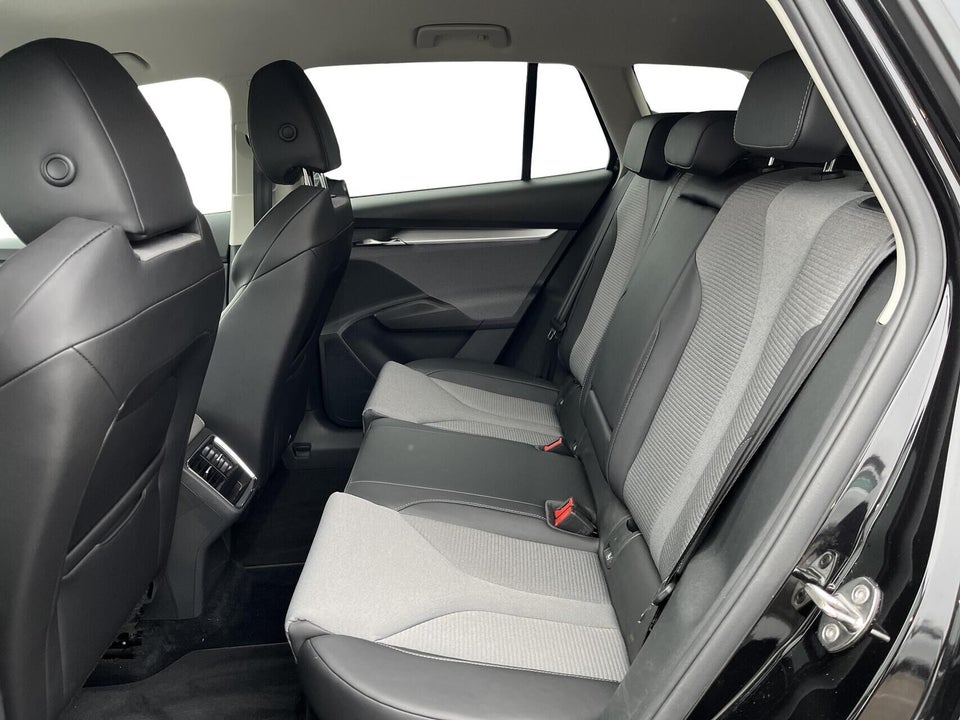 Skoda Enyaq 80 iV Loft 5d